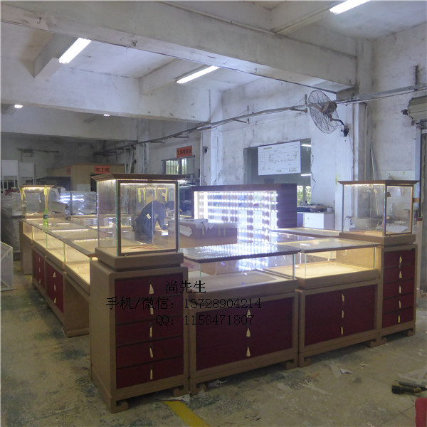 琥珀蜜蠟珠寶展示柜定做.jpg