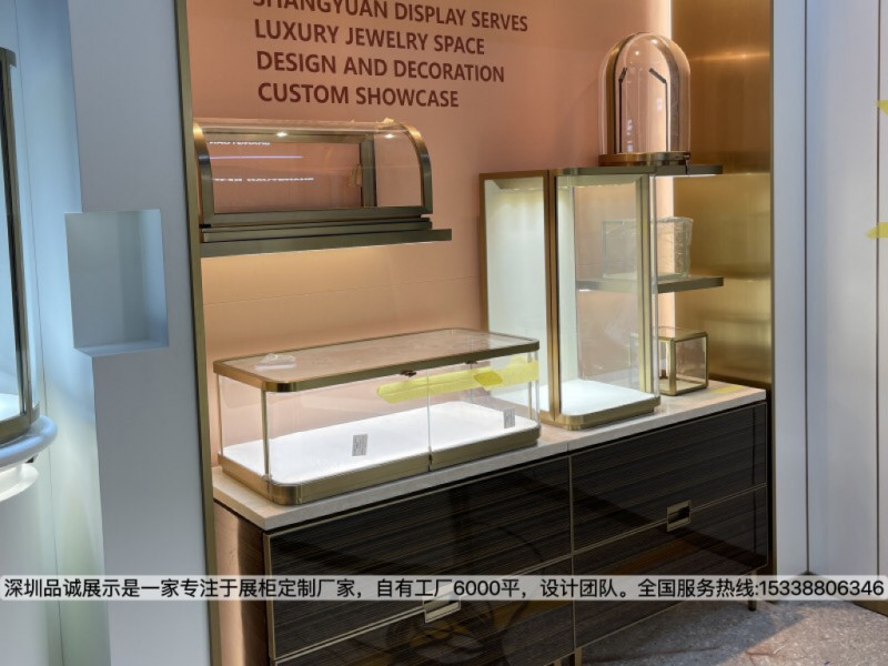 深圳品誠展柜參展珠寶展效果圖2_副本.jpg