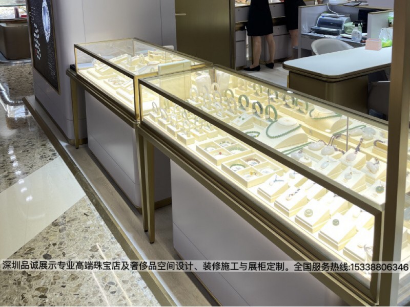 深圳品誠展示珠寶展柜設(shè)計效果3_副本.jpg